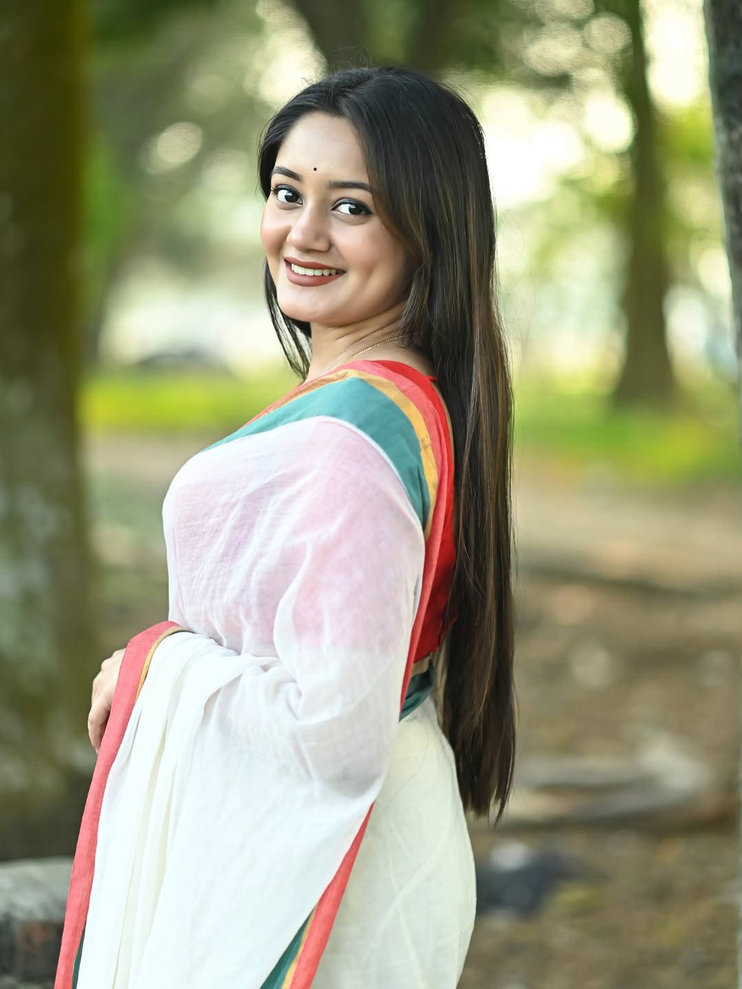 Soft Mulmul Cotton Saree | Skin-Friendly Lightweight Saree
