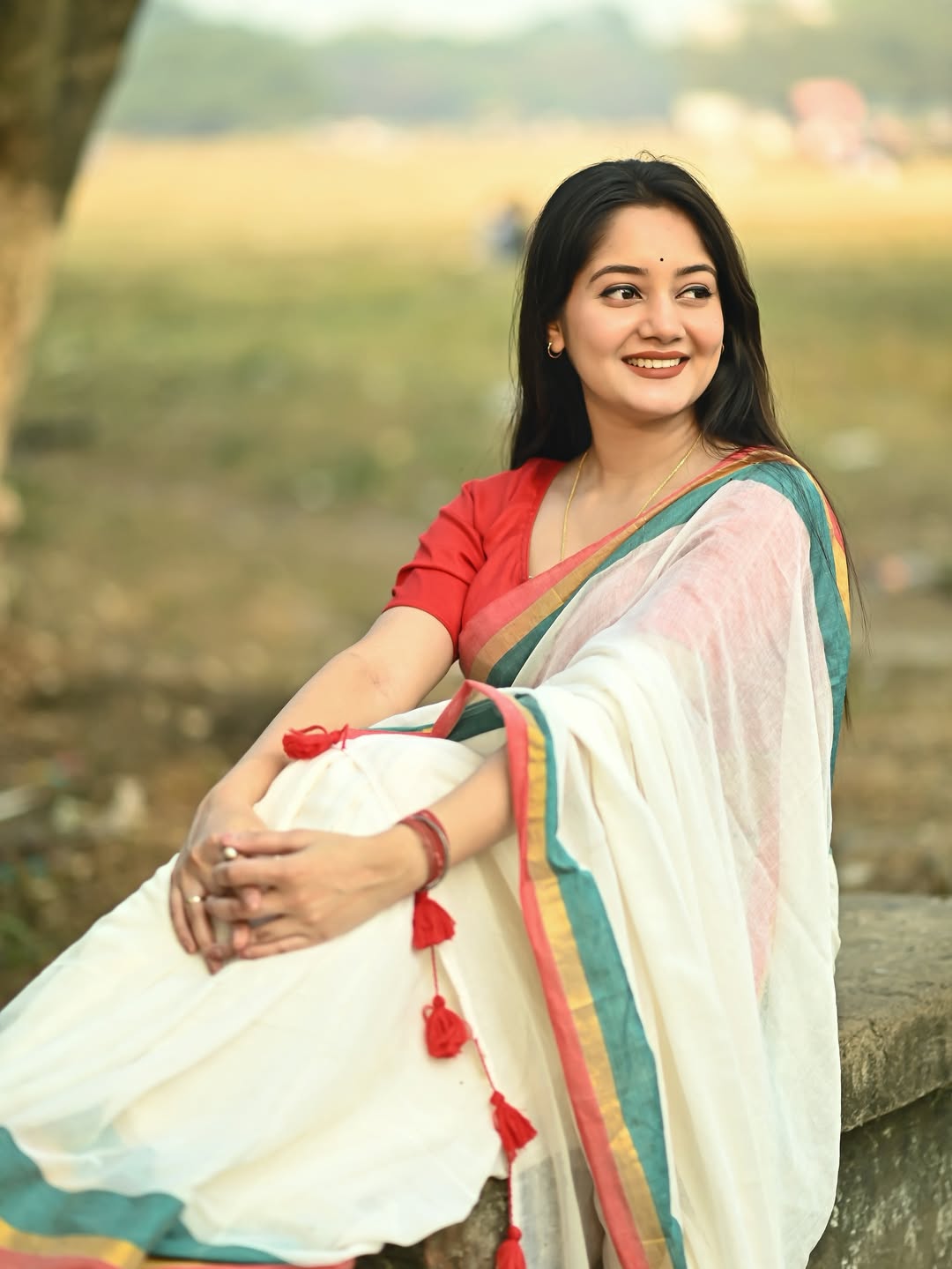 Soft Mulmul Cotton Saree | Skin-Friendly Lightweight Saree