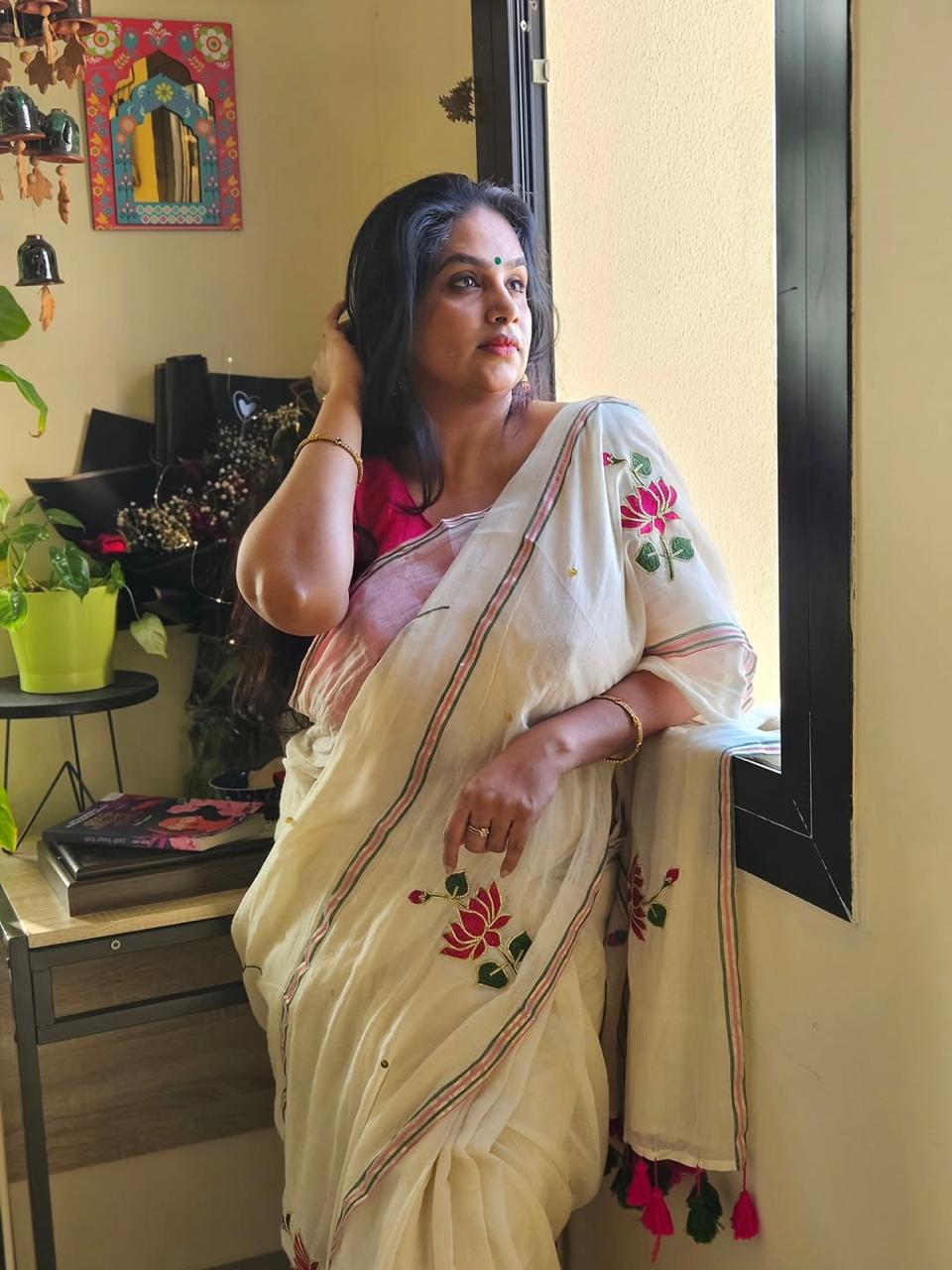 Cream White Embroidery Mulmul Cotton Saree for Women | Soft & Lightweight Ethnic Wear