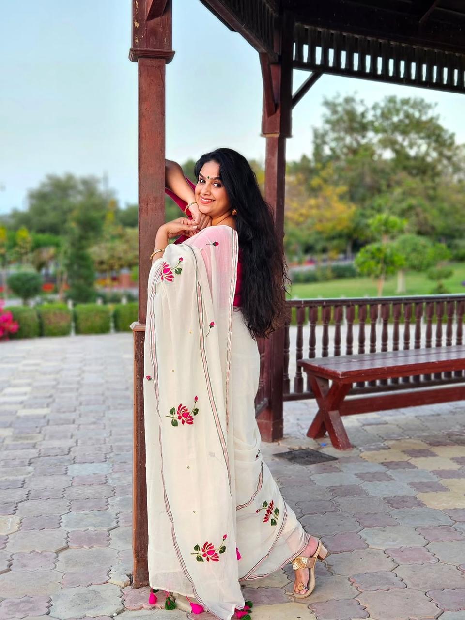 Cream White Embroidery Mulmul Cotton Saree for Women | Soft & Lightweight Ethnic Wear